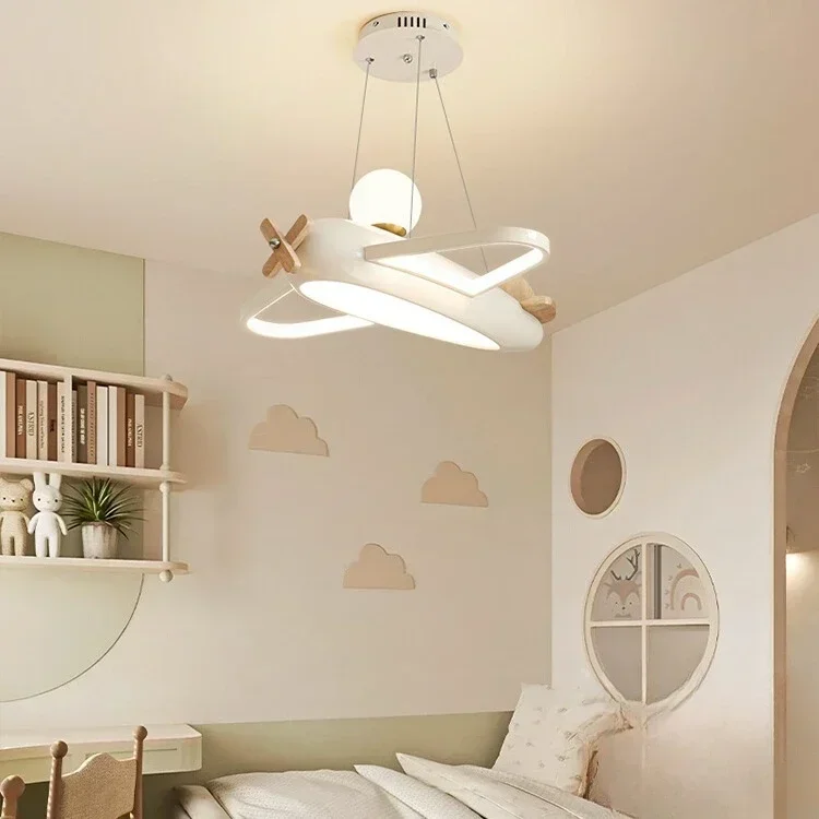 Baby Nursery Chandelier - โคมไฟระย้า LED รูปเครื่องบินสีครีมบลูสไตล์โมเดิร์นโรแมนติก สำหรับตกแต่งห้องนอนเด็กชาย ห้องเด็กเล็ก